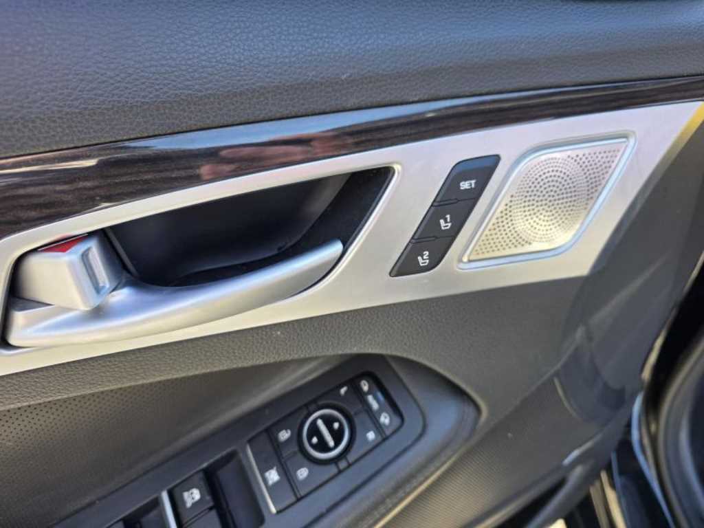 Genesis G80 2017 Negro - Importación desde Corea - HF Imports Iquique - Foto 13