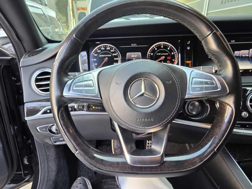 Mercedes Benz S Class - Vista 4