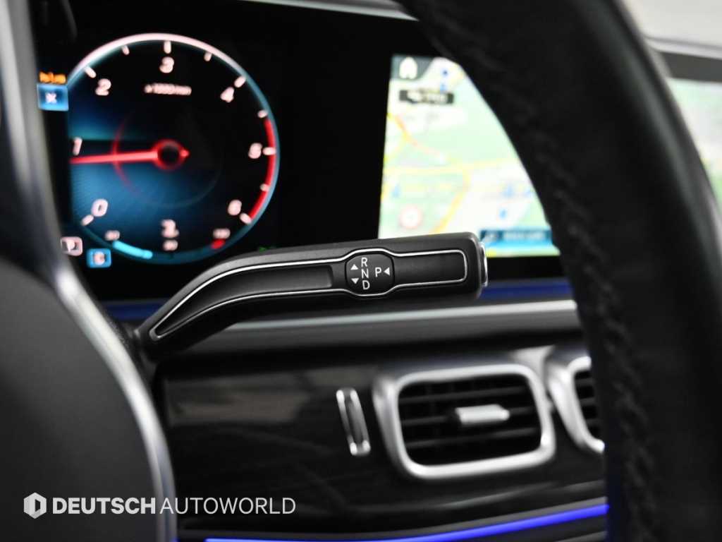 Mercedes Benz GLE Class - Vista 9