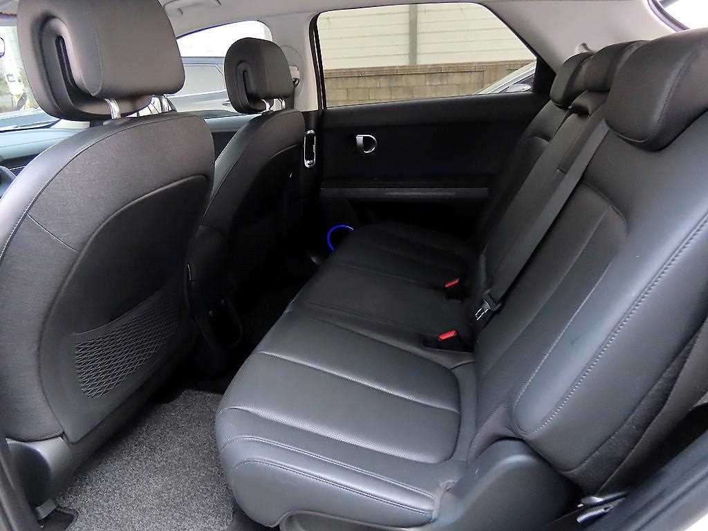 HYUNDAI Ioniq 5 - Vista 6