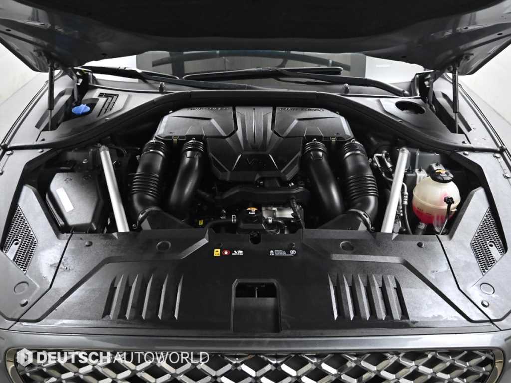 Genesis GV70 - Vista 6