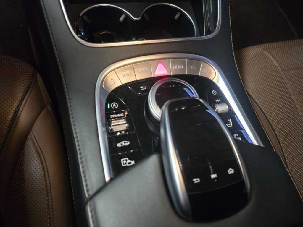 Mercedes Benz S Class - Vista 10