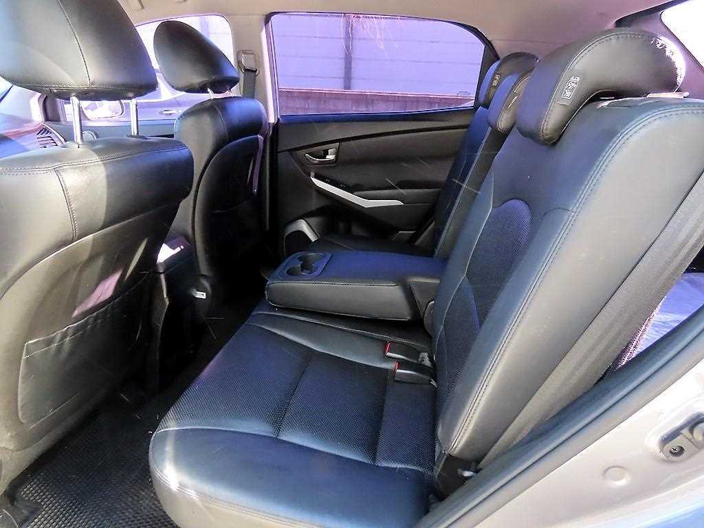 Ssangyong Korando - Vista 6