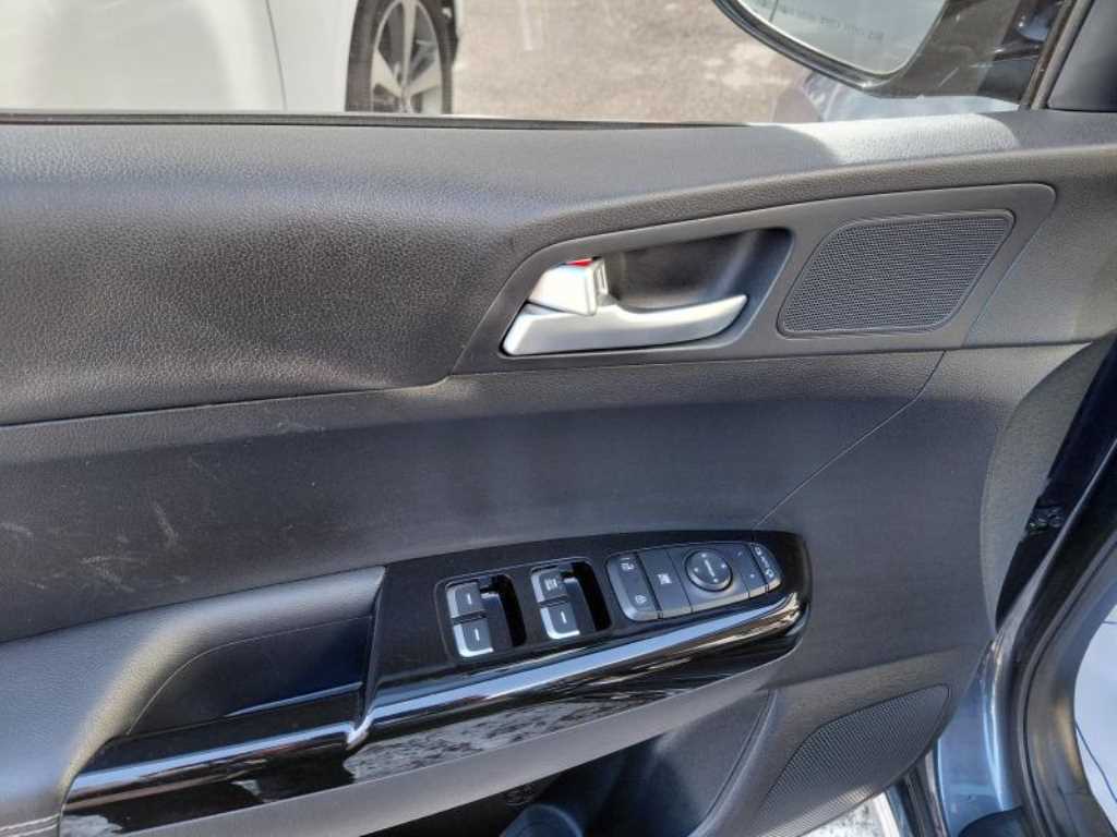 KIA Sportage - Vista 12