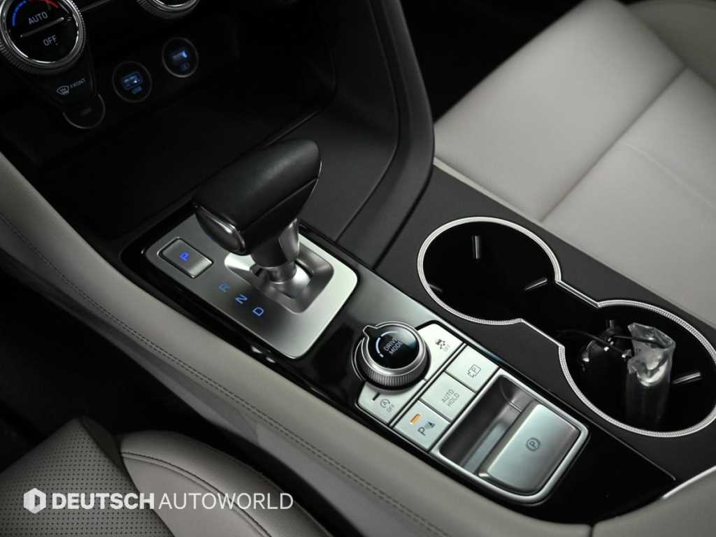 Genesis G70 - Vista 9