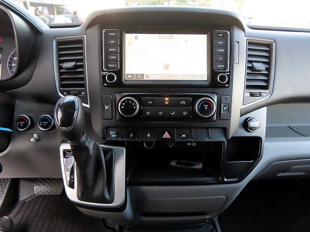 HYUNDAI Solati 2025 Negro - Importación desde Corea - HF Imports Iquique - Foto 14