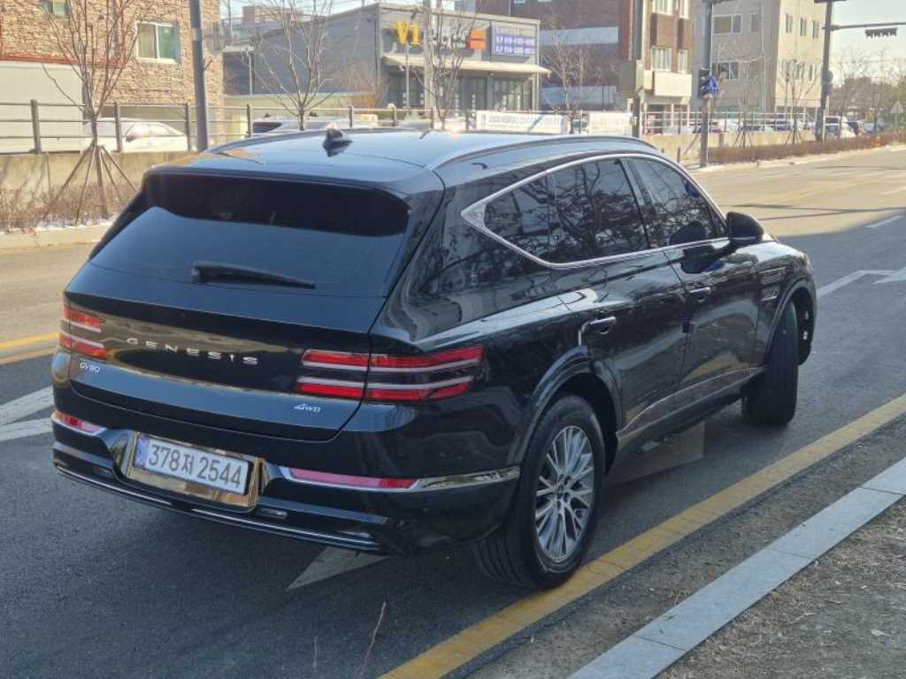 Genesis GV80 - Vista 4