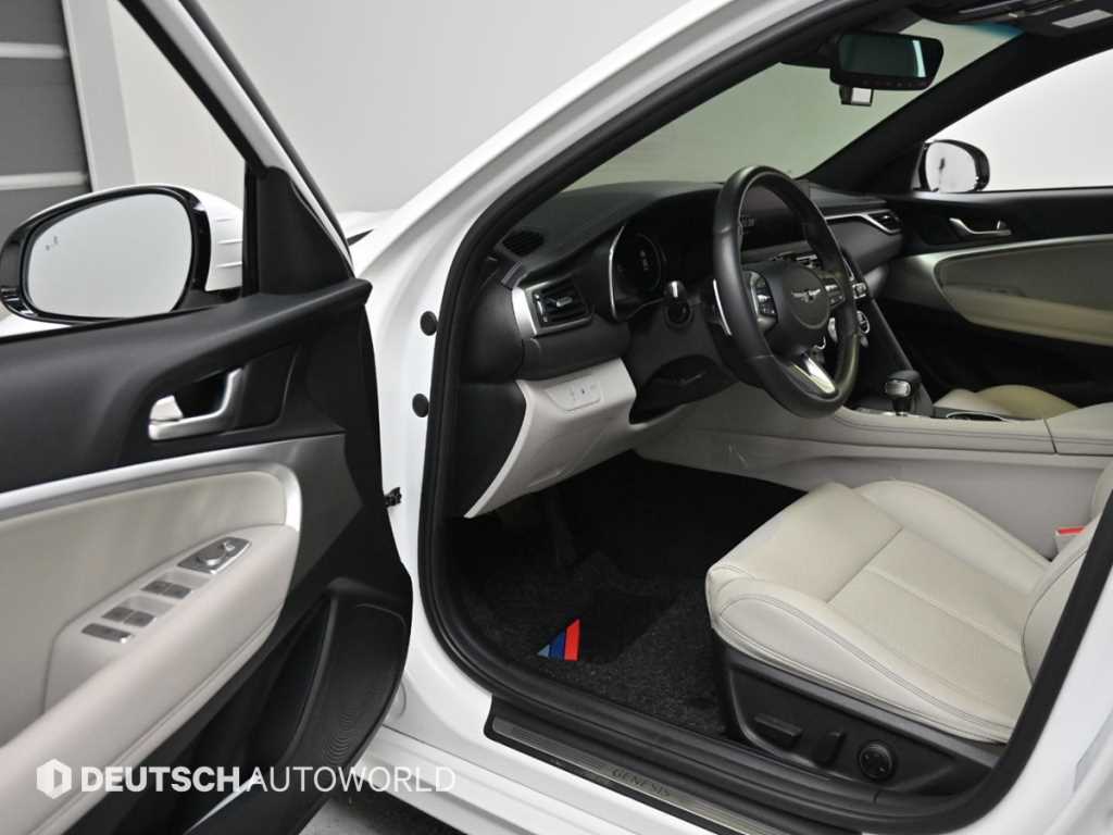 Genesis G70 - Vista 11