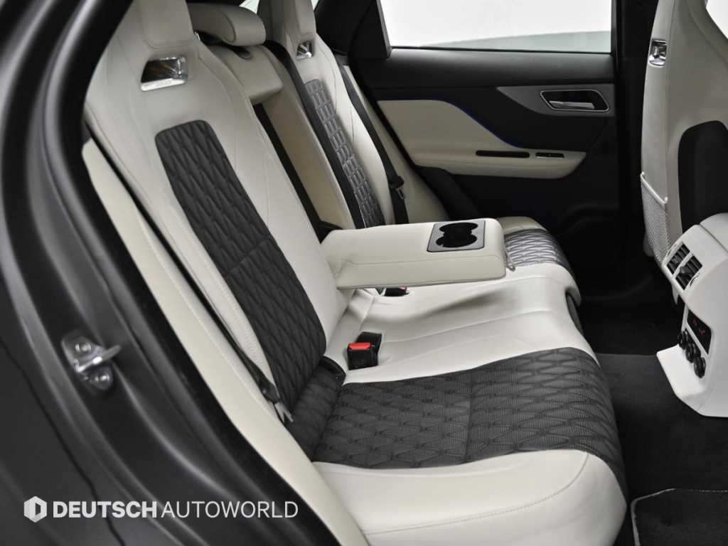 Jaguar F-PACE - Vista 12