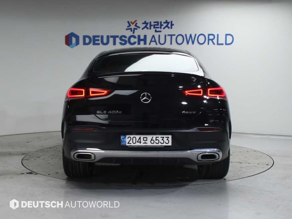 Mercedes Benz GLE Class - Vista 4