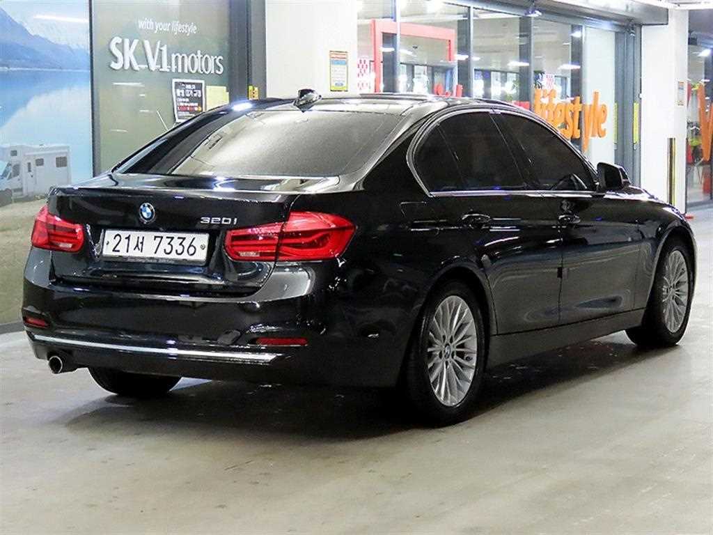 BMW 3 series - Vista 4