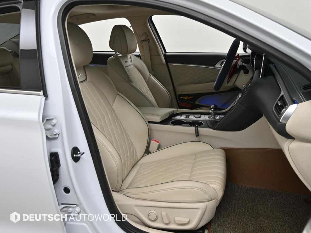 Genesis G70 - Vista 7