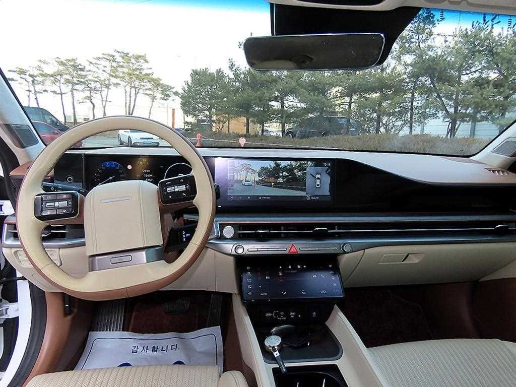 HYUNDAI Grandeur - Vista 7