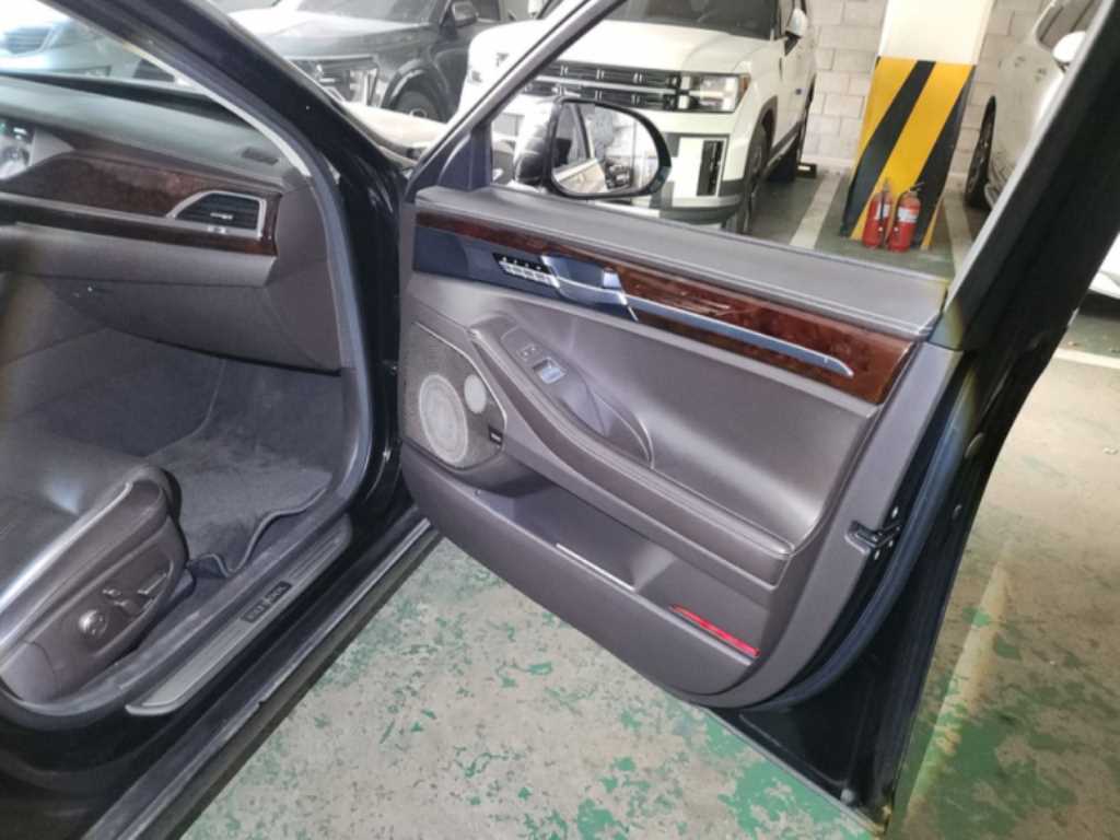 Genesis EQ900 - Vista 7