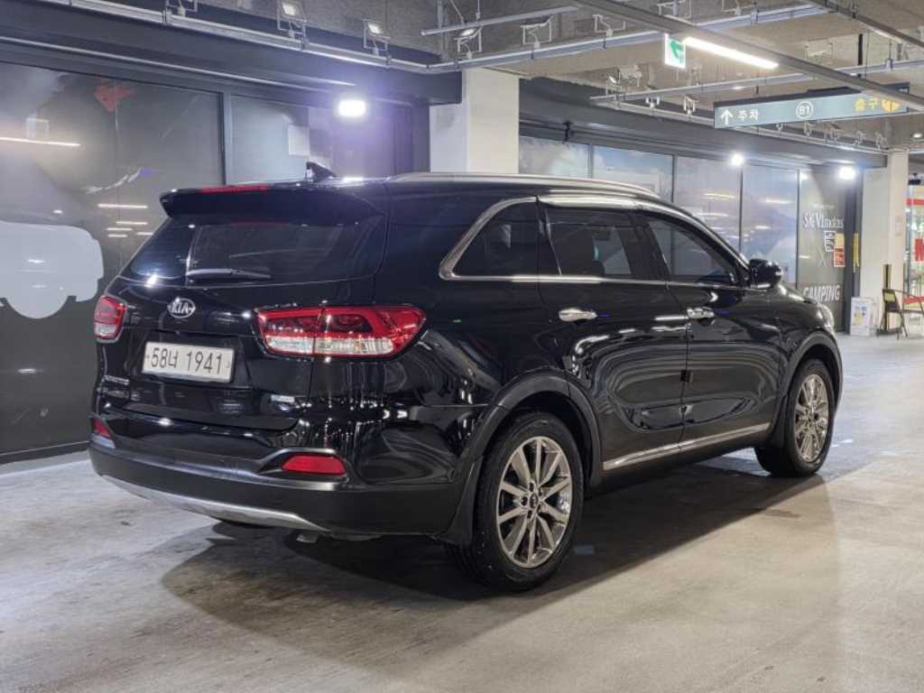 KIA Sorento - Vista 4