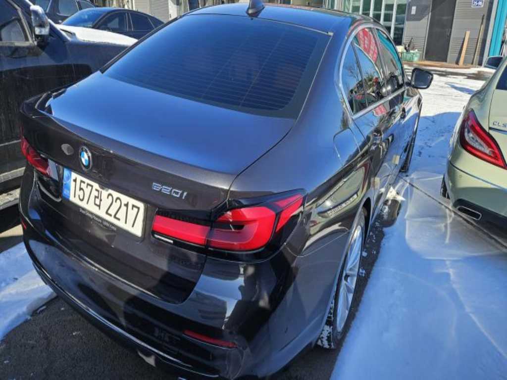 BMW 5 Series - Vista 4