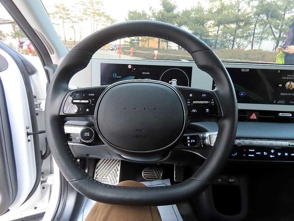 HYUNDAI Ioniq 5 - Vista 8