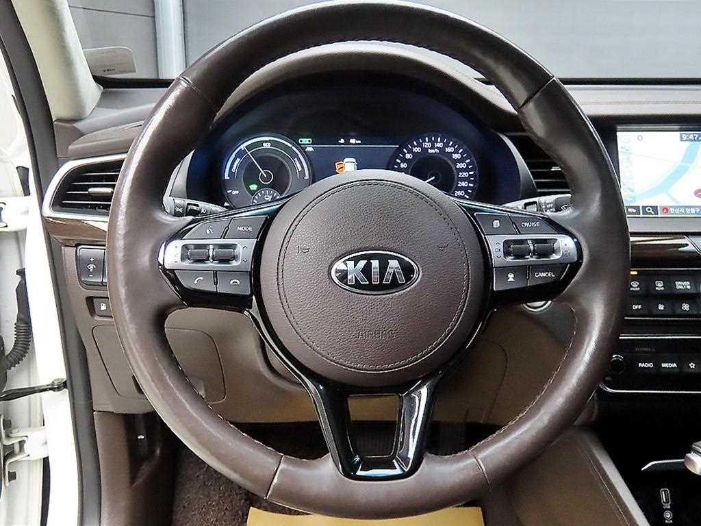KIA K7 - Vista 9