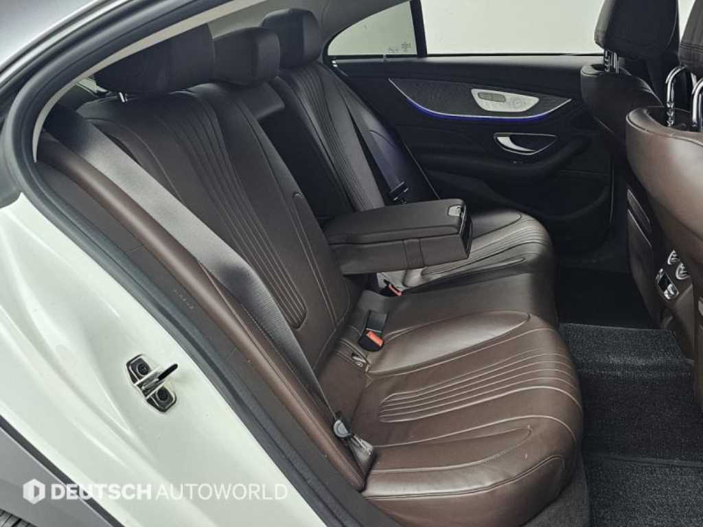 Mercedes Benz CLS Class - Vista 12