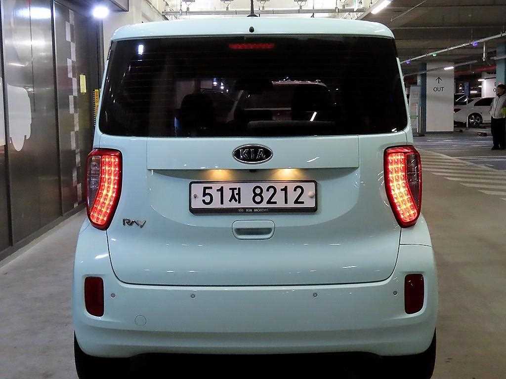 KIA Ray - Vista 5