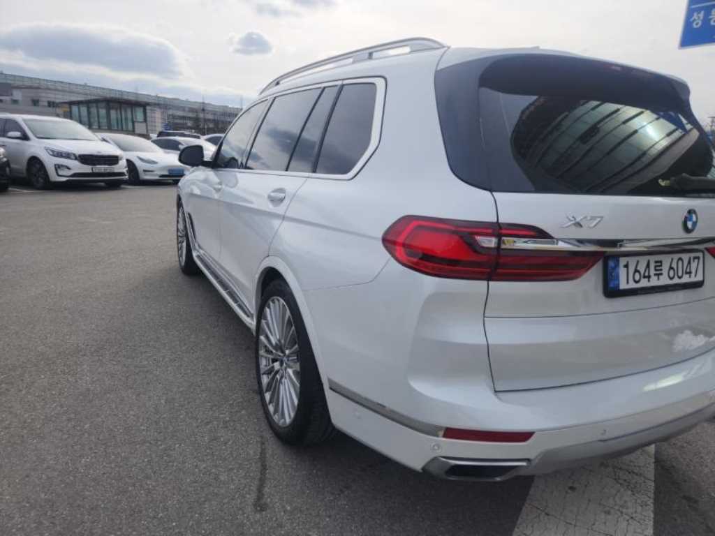 BMW X7 - Vista 6