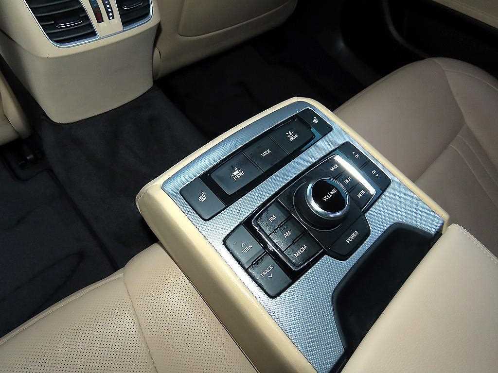 Genesis G80 - Vista 6