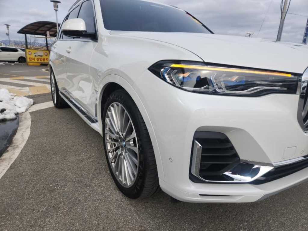 BMW X7 - Vista 3