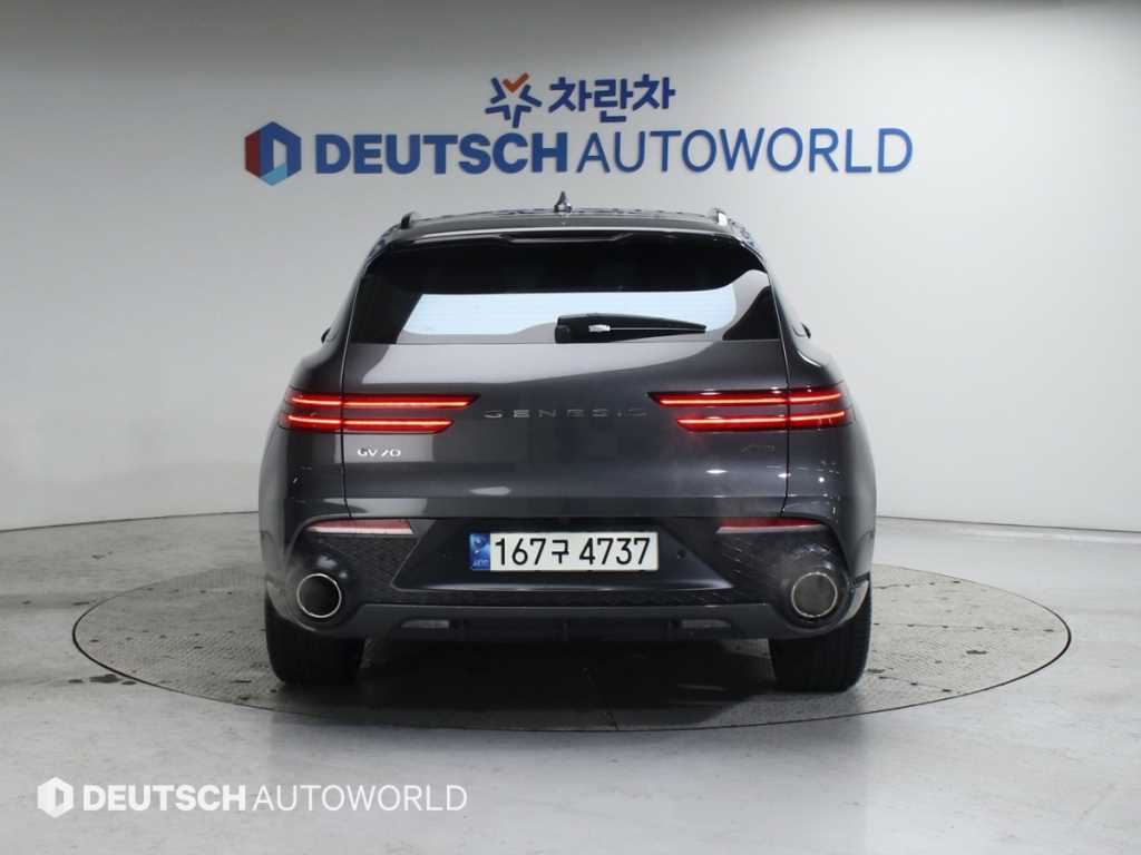Genesis GV70 - Vista 4