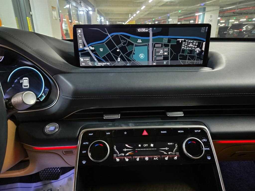 Genesis GV80 - Vista 9