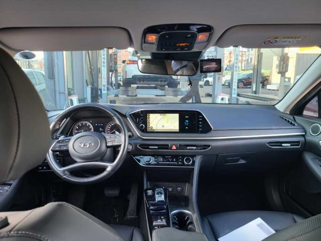 HYUNDAI Sonata - Vista 7