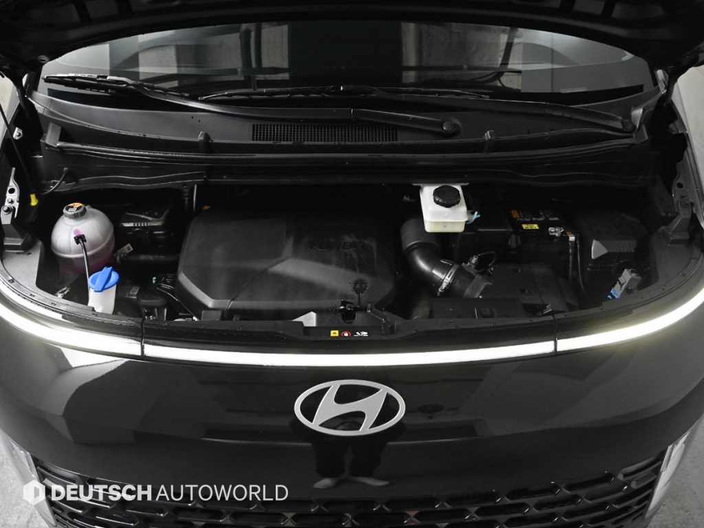 HYUNDAI Staria - Vista 6