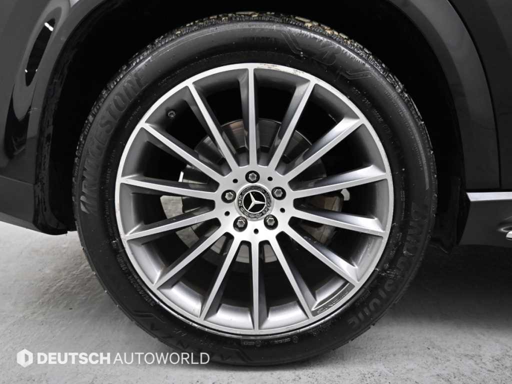 Mercedes Benz GLE Class - Vista 5