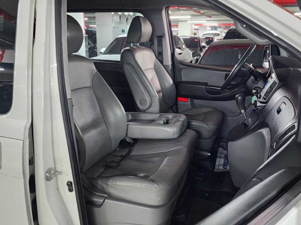 HYUNDAI Starex 2019 Blanco - Importación desde Corea - HF Imports Iquique - Foto 18