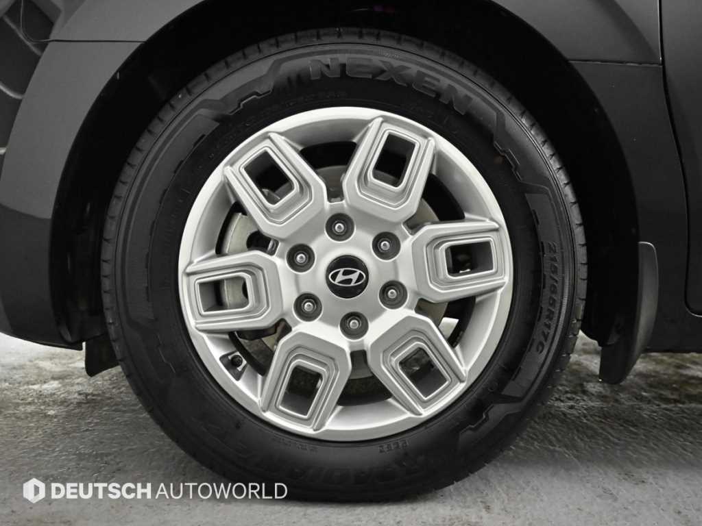 HYUNDAI Staria - Vista 5