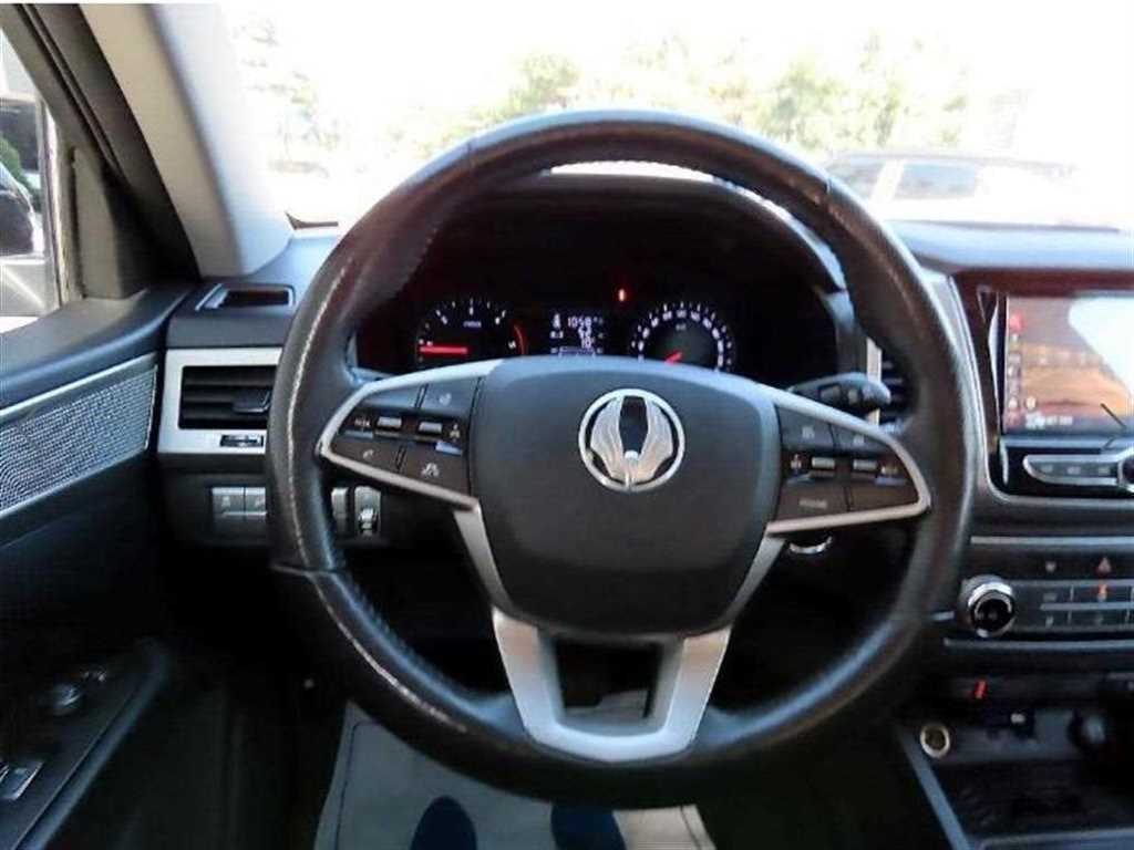 Ssangyong Rexton - Vista 8