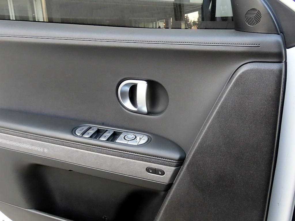 HYUNDAI Ioniq 5 - Vista 12