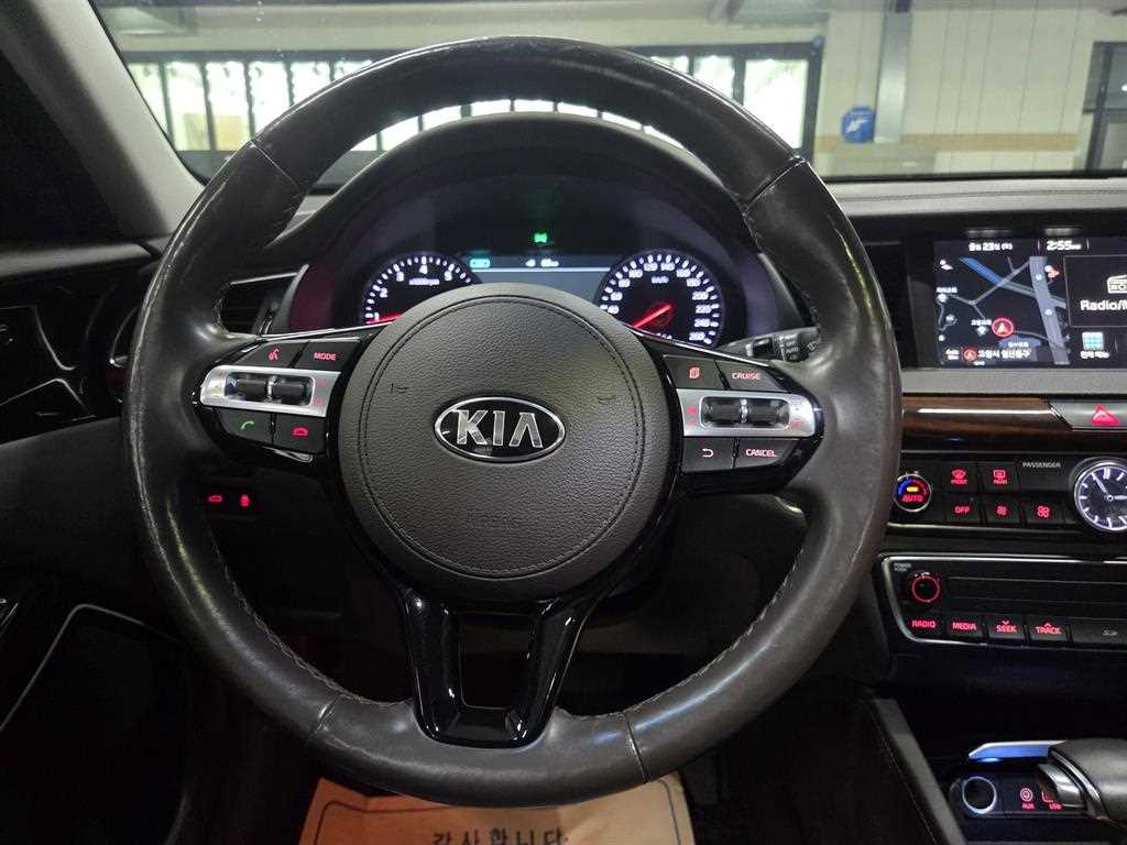 KIA K7 - Vista 6