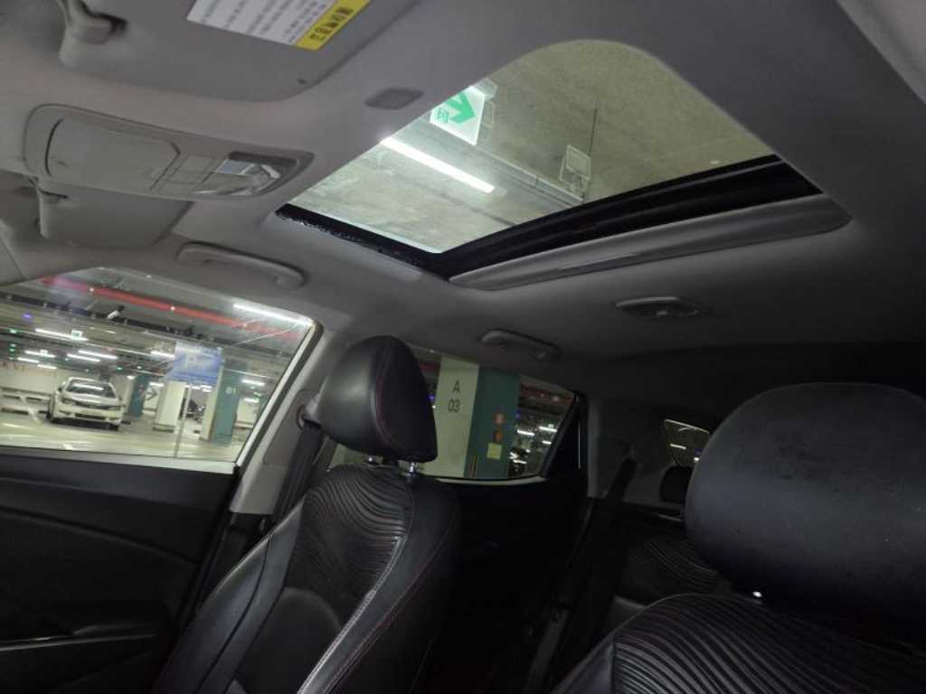 Ssangyong Tivoli - Vista 11