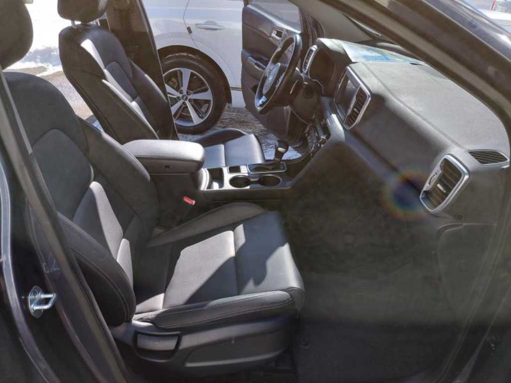 KIA Sportage - Vista 8