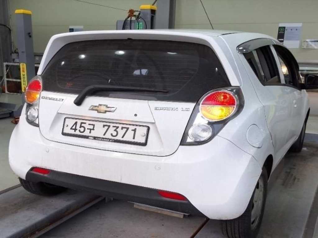 Chevrolet Spark - Vista 5