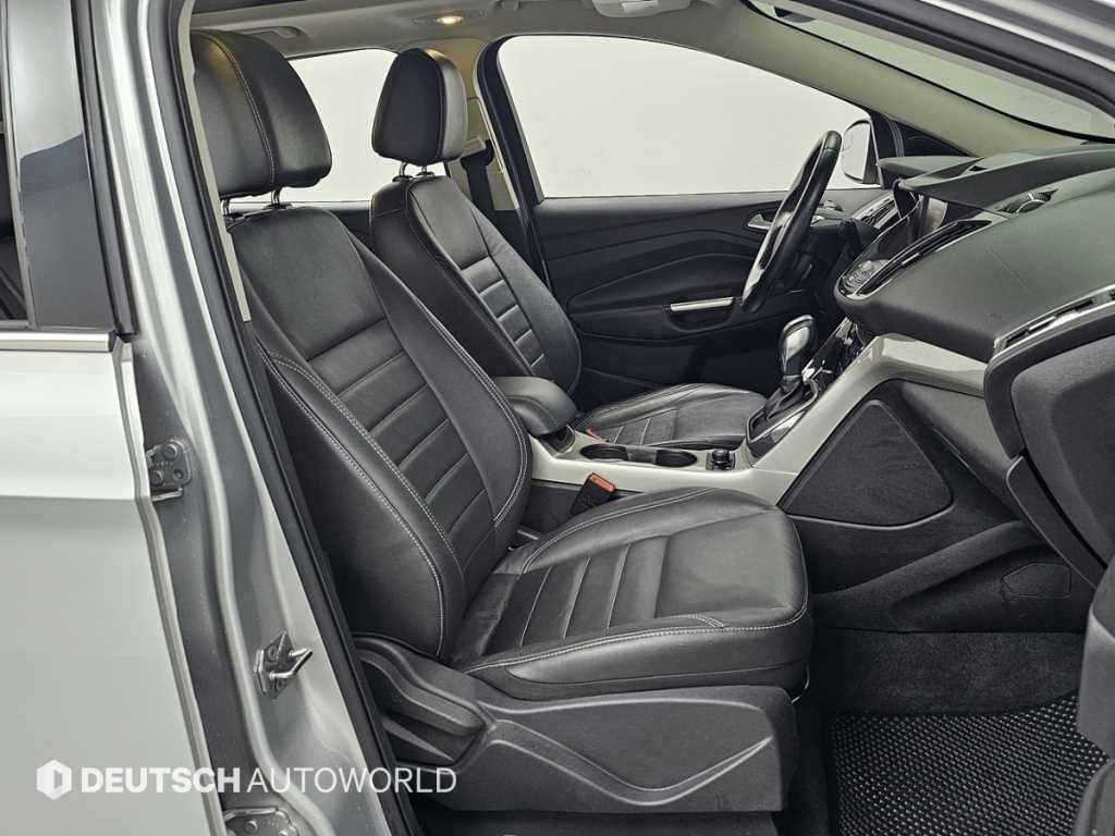 Ford Escape - Vista 10