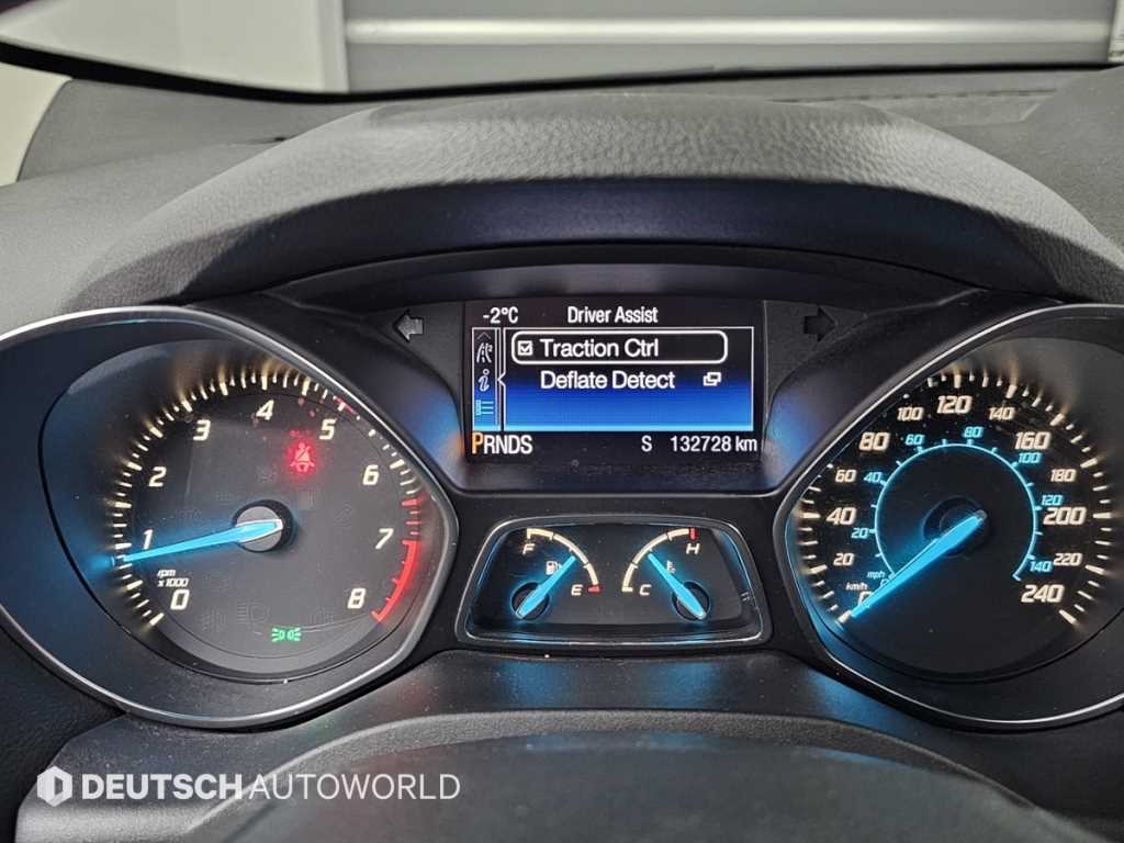 Ford Escape - Vista 8