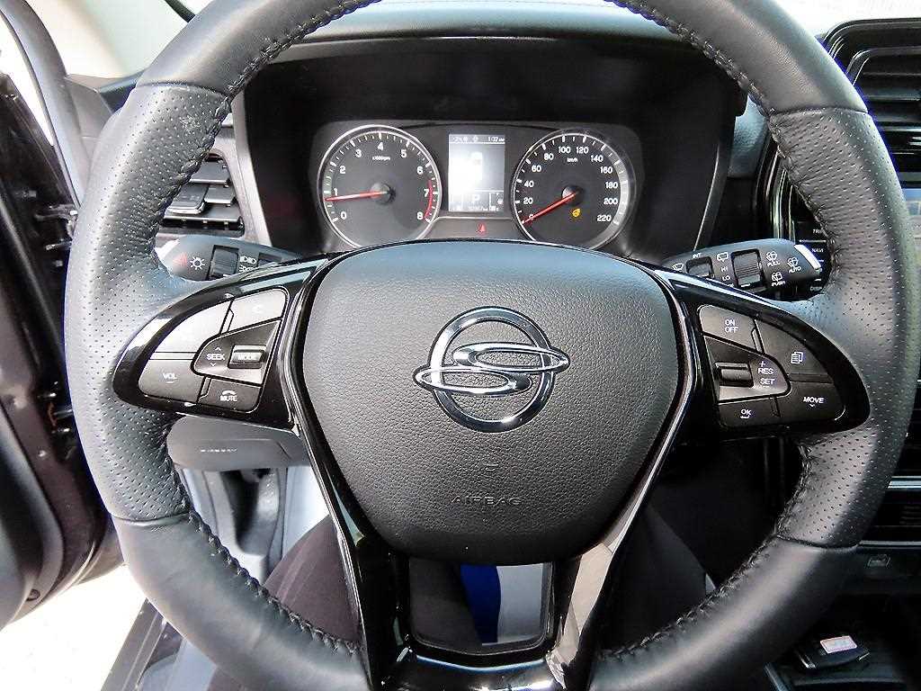 Ssangyong Tivoli - Vista 8