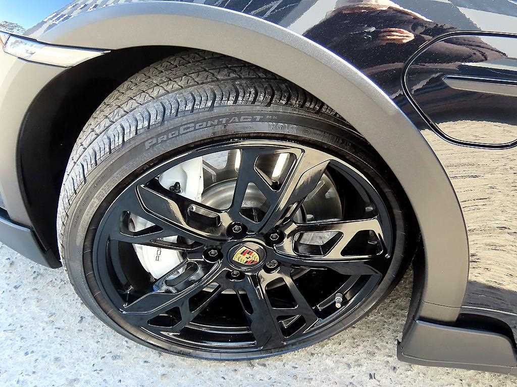 Porsche Taycan 2024 Negro - Importación desde Corea - HF Imports Iquique - Foto 19