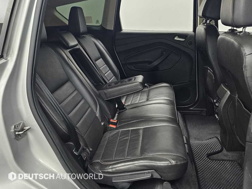 Ford Escape - Vista 12