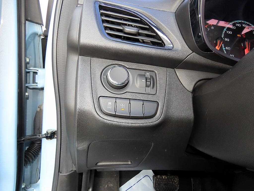 Chevrolet Spark - Vista 12