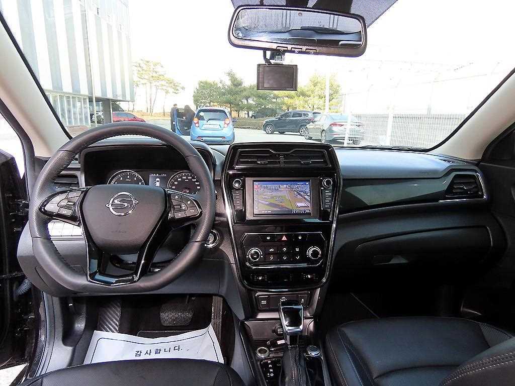 Ssangyong Tivoli - Vista 7