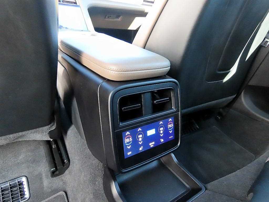 Porsche Taycan 2024 Negro - Importación desde Corea - HF Imports Iquique - Foto 16