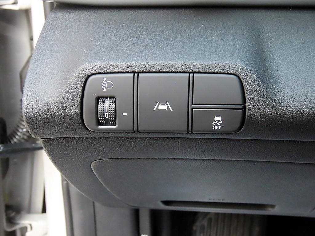 HYUNDAI Avante - Vista 12