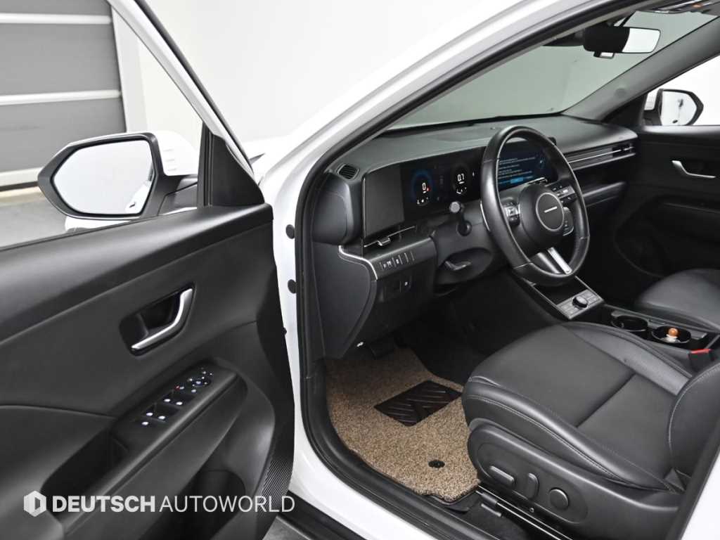 HYUNDAI Kona - Vista 11